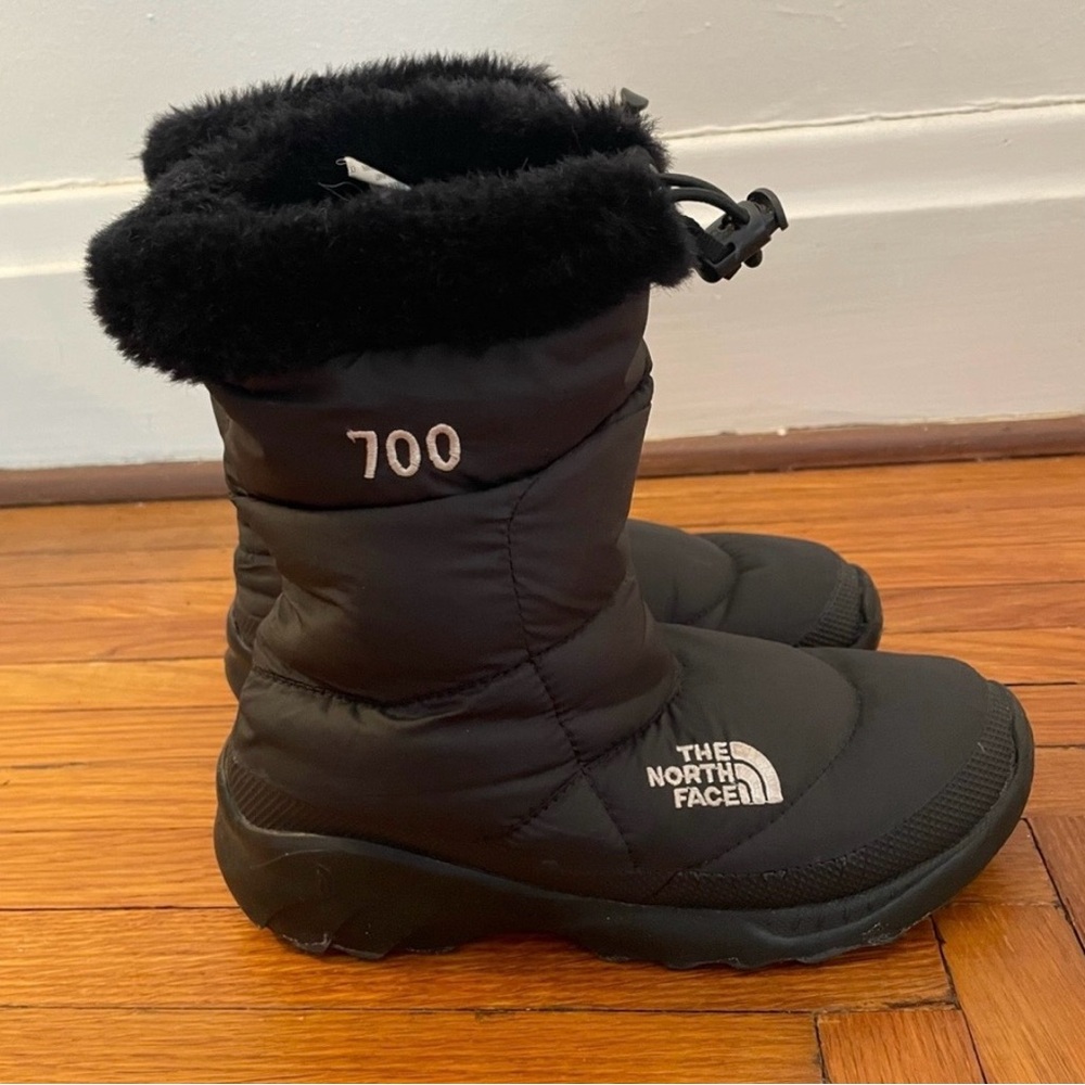 The North Face Kids Black Snow Boots